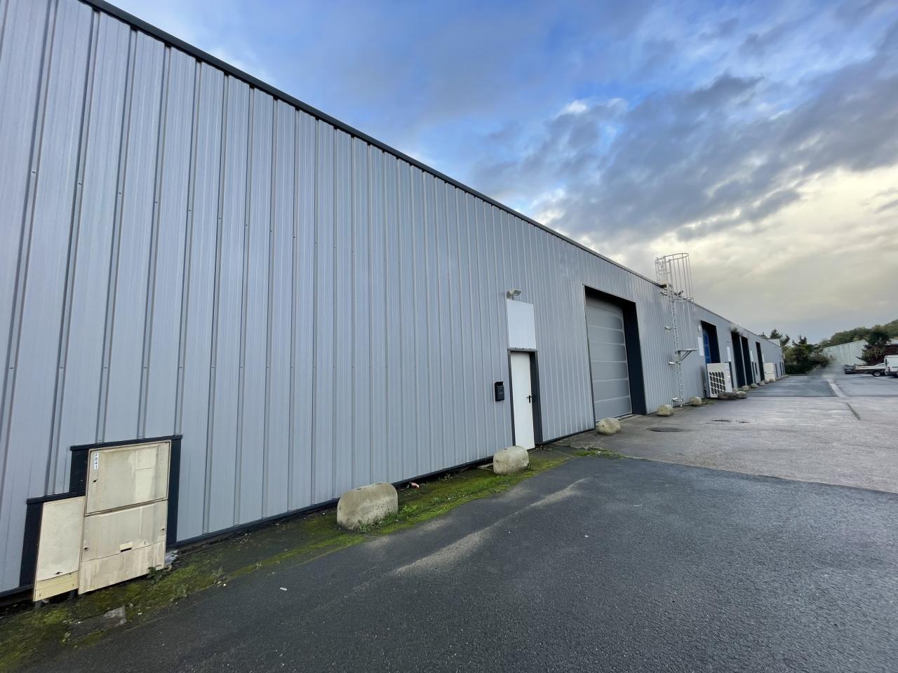 Local d'activité Saint-Jean-de-Braye 630m² Location local d'activité Saint-Jean-de-Braye Loiret OLACT2426602 0